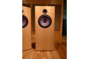 DeVORE FIDELITY | Orangutan Custom | Quartered Maple